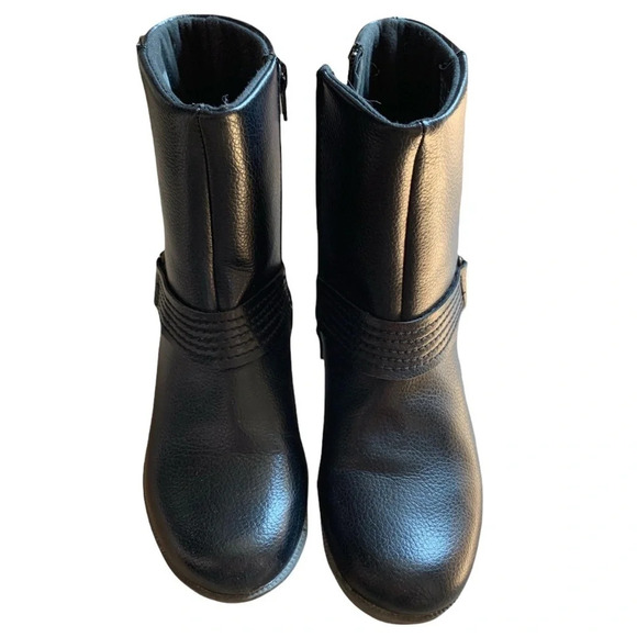 Clarks • Riddle Wonder Ankle Boots - Picture 4 of 9